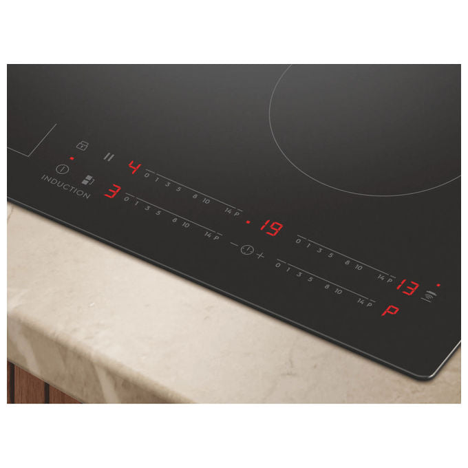 Electrolux 60 Cm - Vetroceramica Ad Induzione Matt Nero Opaco Piano cottura ad induzione 60 cm 4 zone colore Nero
