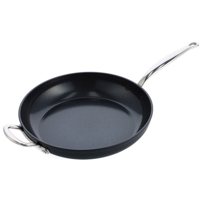 GreenPan CC005325001 Barcelona Pro Padella 32 cm in Alluminio con Rivestimento Ceramico Antiaderente Rinforzato Forno fino a 220°C Adatta a Tutte le Piastrine incluso Induzione colore Nero