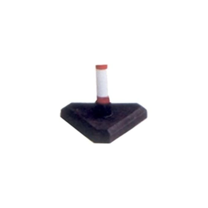 Base Con Cemento Per Colonnine