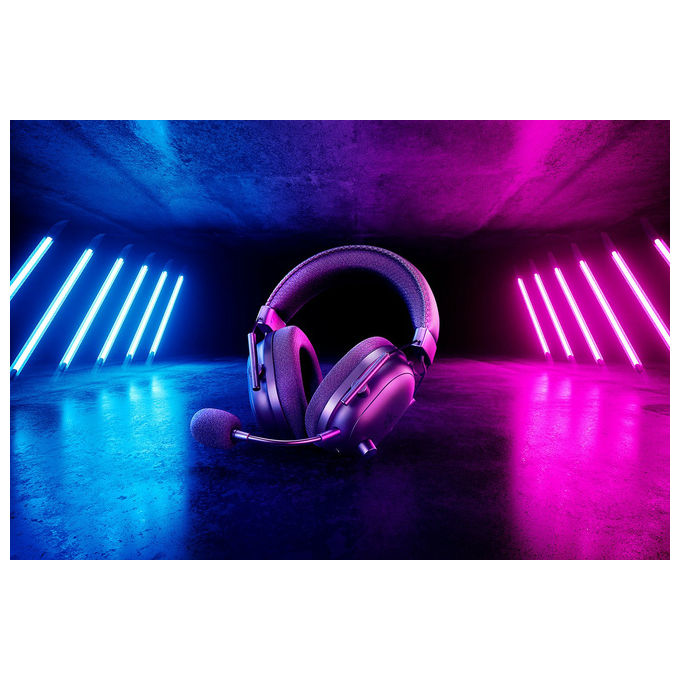 Razer RZ04-04530300-R3M1 Blackshark V2 Pro Cuffia E-Sports Senza Fili per Xbox con Driver TriForce da 50mm HyperSpeed Wireless 2.4 GHz Microfono HyperClear Staccabile colore Nero
