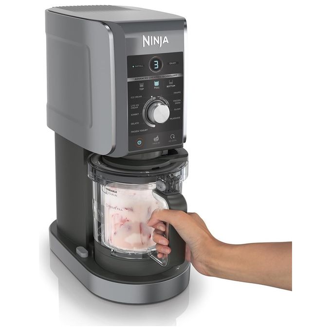 Ninja CREAMi Deluxe NC501EU - Gelatiera turbina elettrica con compressore, capacita' 2,1 L, potenza 800 W, 3 vaschette da 709 ml, 10 programmi (gelato, sorbetto, frappé…), funzione CREAMify, timer digitale, pezzi lavabili in lavastoviglie, Nero-Grigio