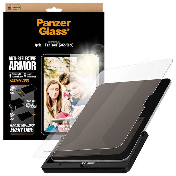 PanzerGlass PG64300 Anti-Reflective Armor Pellicola Proteggischermo iPad Pro 11'' Scratch Resistant Resistente agli Urto con FASTFIT TOOL colore Trasparente