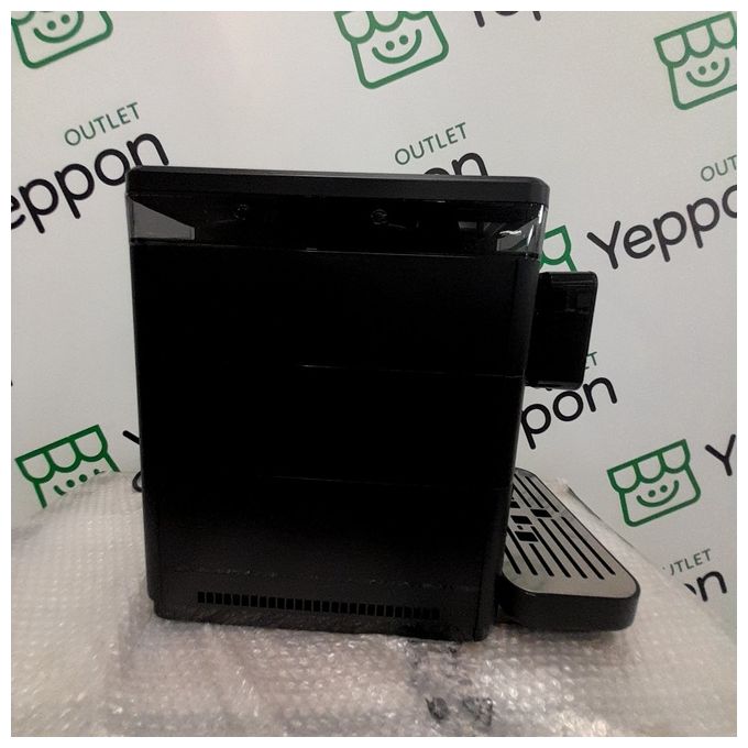 Saeco New Royal Black Macchina per Espresso Automatica e Manuale 2.5 Litri per un Caffe' di Qualita' Superiore