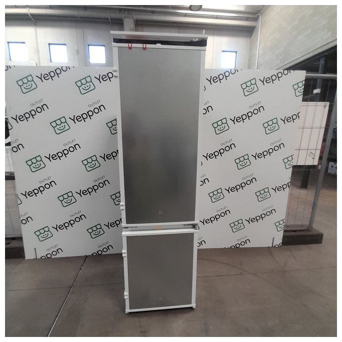 [ComeNuovo] Electrolux ENT6ME19S Serie 600 - Frigorifero combinato da incasso, 269 L, 189 cm, Classe E, 37 dB, tecnologia TwinTech Total No Frost, flusso MultiAirFlow, controllo touch, CustomFlex modulabile, cerniere reversibili, interno con plastica ri