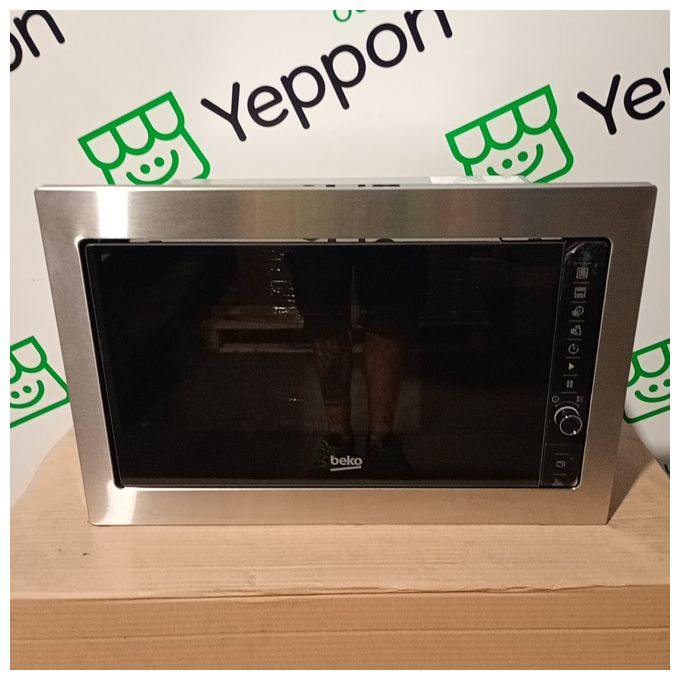 [ComeNuovo] Beko BMGB25332BG Forno a microonde da incasso con Grill 25 L 900 W 8 programmi automatici (38.8x59.5x40 cm) colore Nero