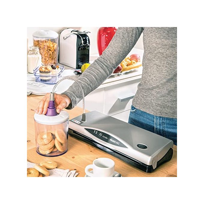 Magic Vac Futura Macchina Sottovuoto Alimenti Multifunzione Ideale per Sacchetti Sottovuoto e Contenitori con Kit Sottovuoto Alimenti Tecnologia Brevettata Made in Italy Silver-Nera Single