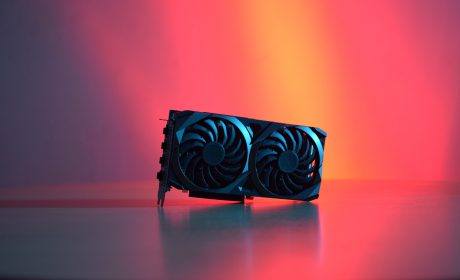 Black,Graphics,Card,With,Two,Fans,,On,A,Wooden,Table, schede grafiche