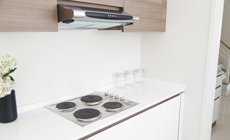 Induction,Cooktop,Stove,And,Hood,N,Modern,Pantry cappa